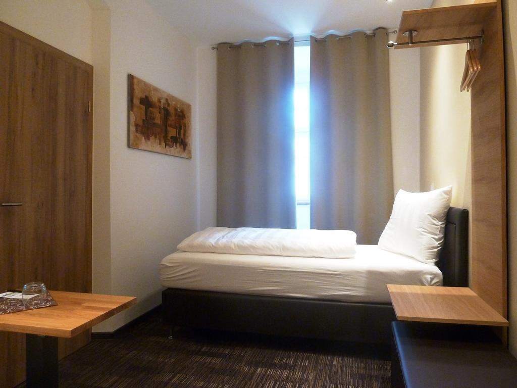 Hotel Saline 3 Бюдинген Экстерьер фото
